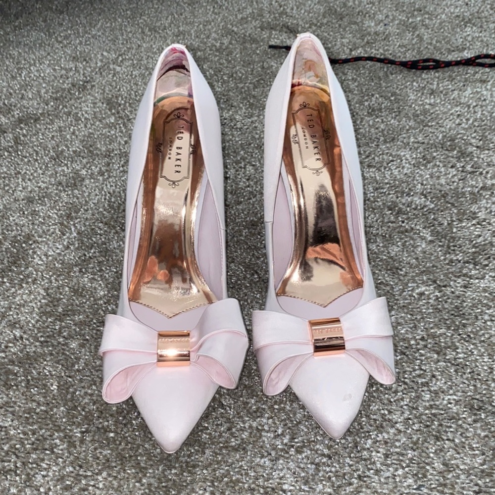 Never worn pink Ted baker heels